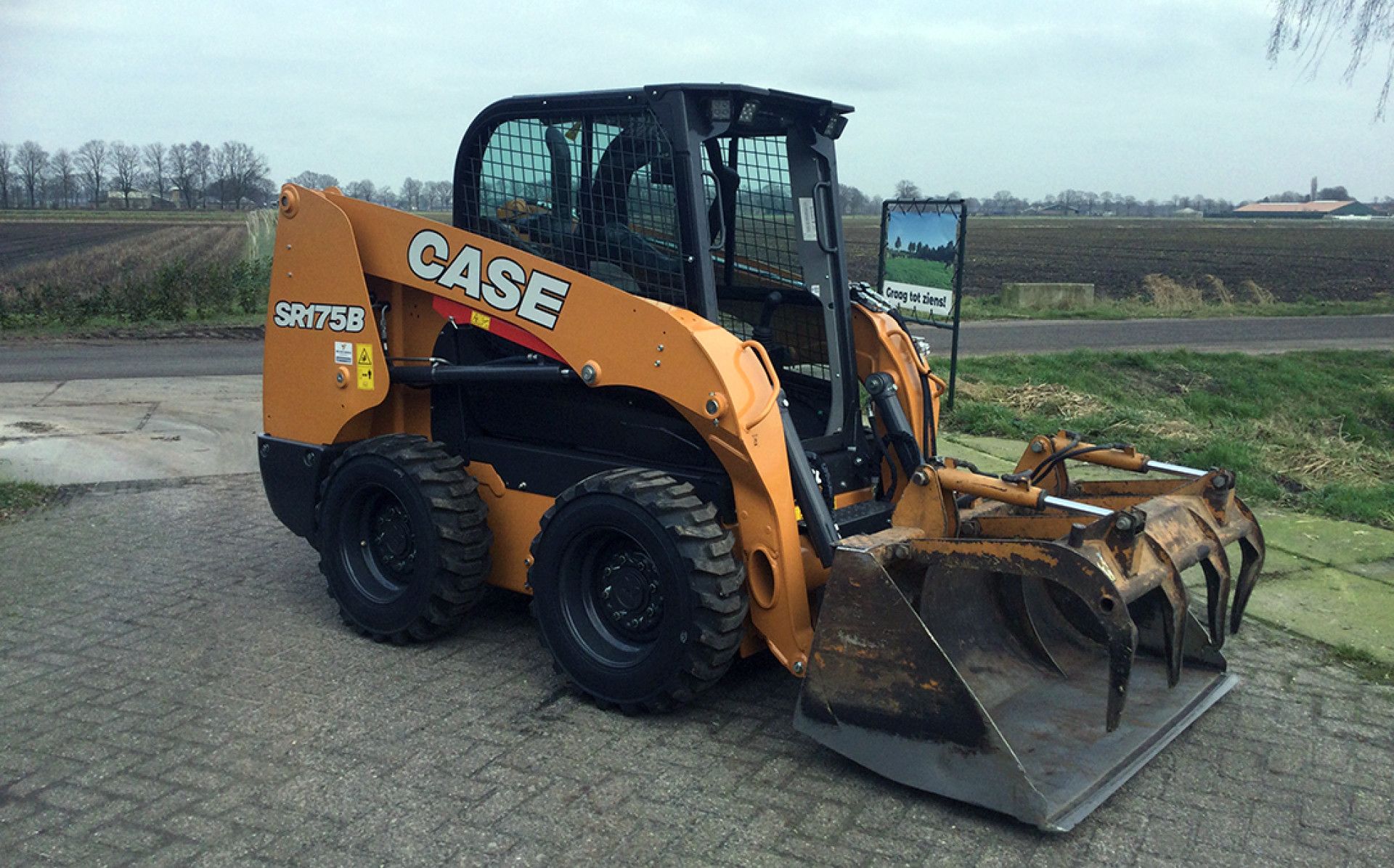 Case SR175B voor Melkveebedrijf van Cleef - 2