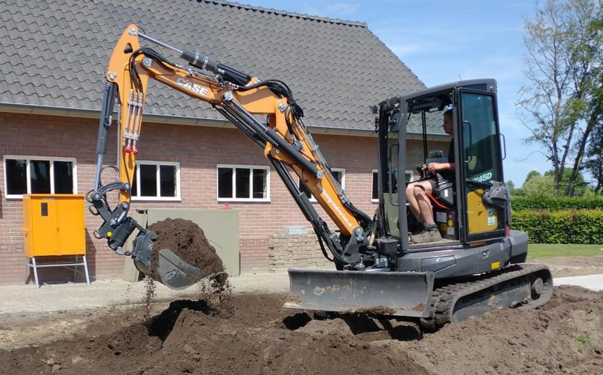 Case CX45D minigraver voor Lavrijsen Grondwerken - 2