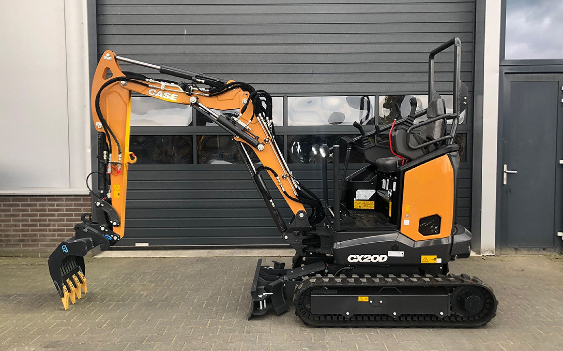 Case CX20D - 3