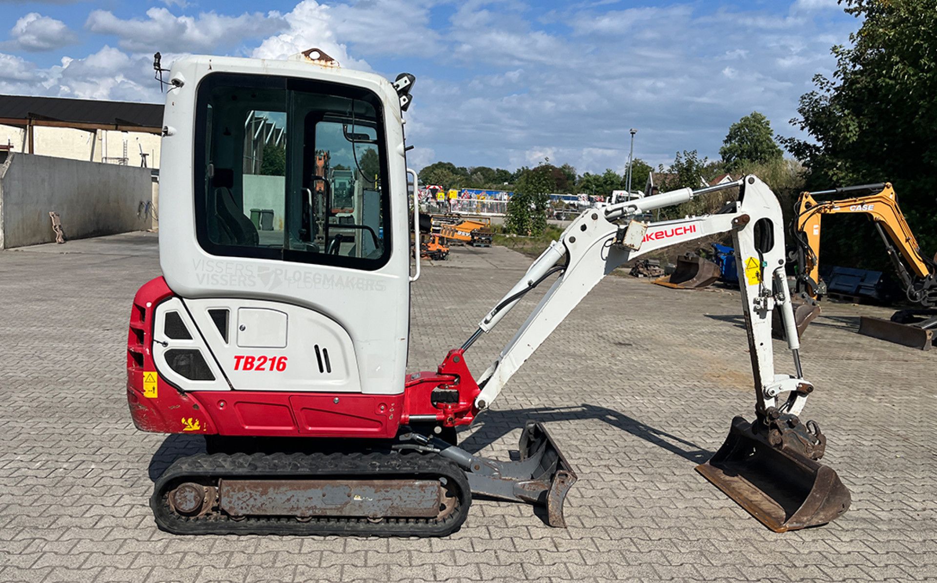 Takeuchi TB216 - 2