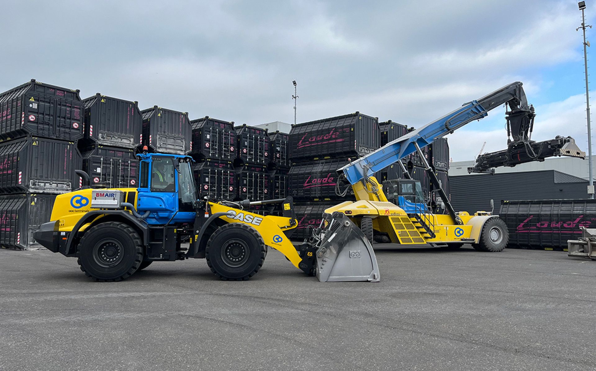 Case 821G-XR voor OOC Terminals uit Oss - 3