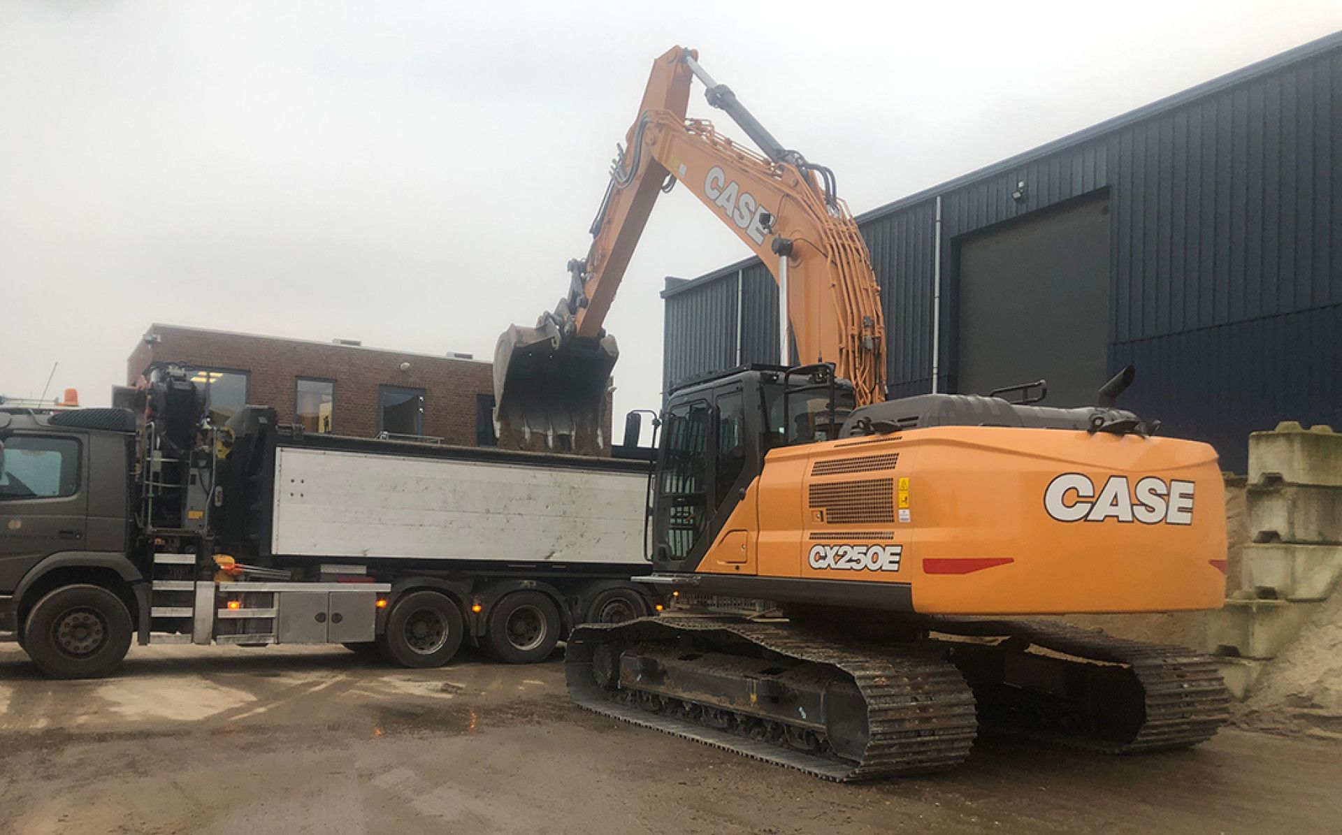 Case CX250E voor Cor Reuten en Zn BV - 3