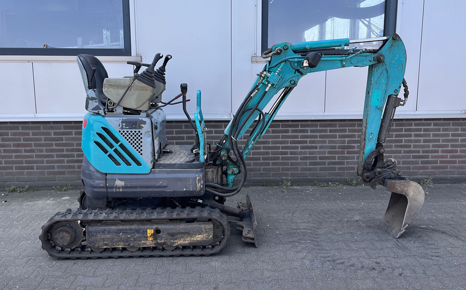 Kobelco SK09SR - 2