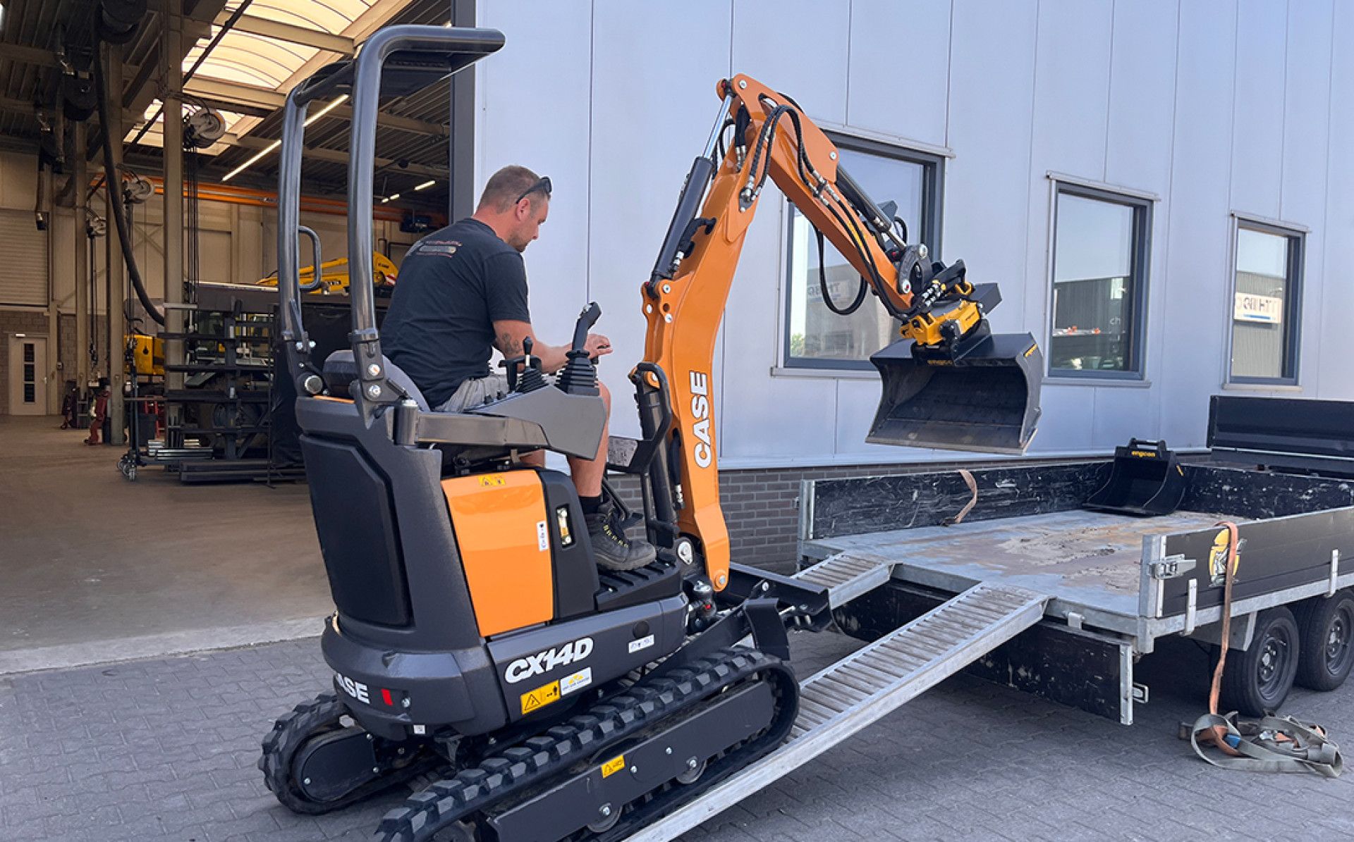 Diverse Case CX14D mini's naar tevreden klanten - 3